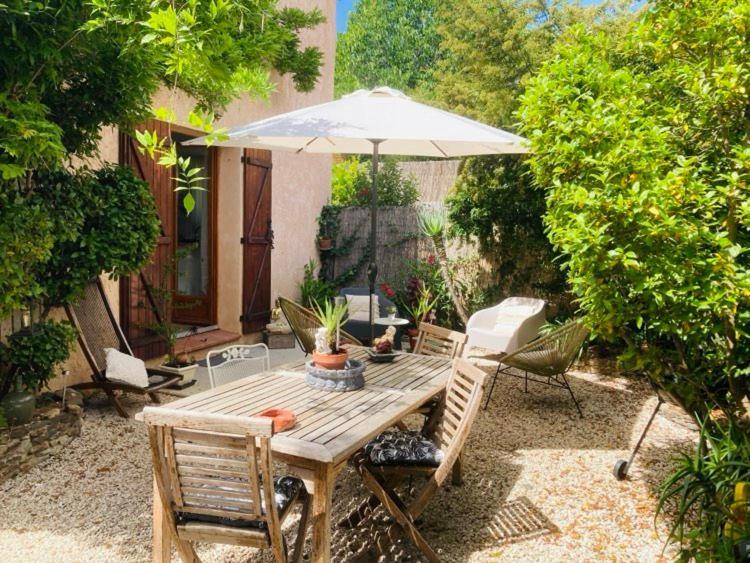 Lou Pitchoune Apartment Pierrefeu-du-Var Ngoại thất bức ảnh